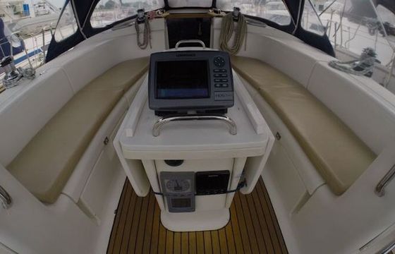Sailboat BAVARIA 44 13.95m
