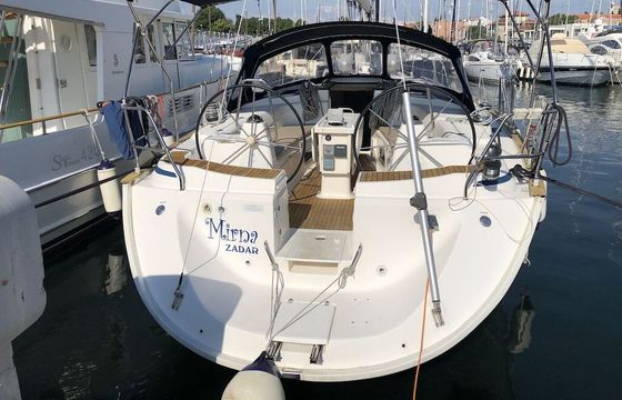 Sailboat BAVARIA 44 13.95m