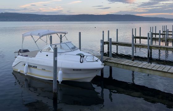 Motorboat Quicksilver 520 Cruiser 75hp