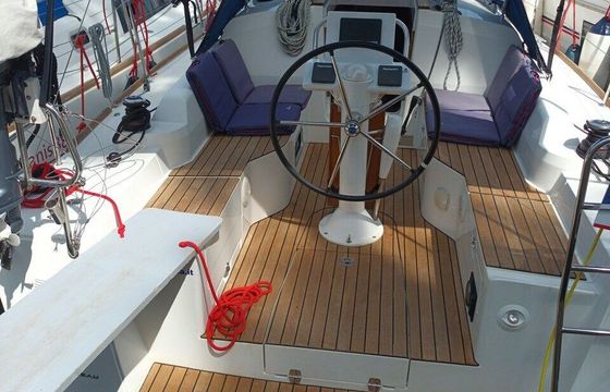 Sailboat Jeanneau Sun Odyssey 319 9m