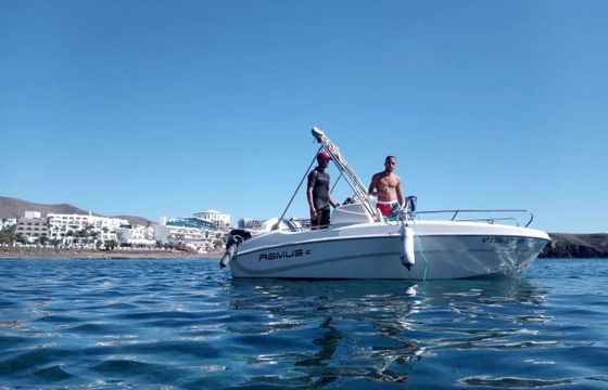 Boat without licence  Remus 450 15hp