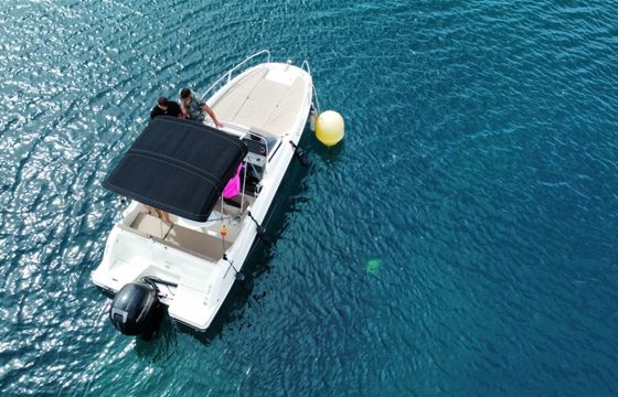 Motorboat Quicksilver Activ 605 Sundeck 150hp
