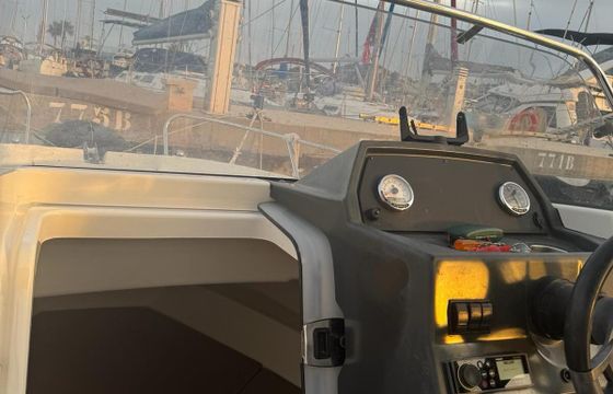 Motorboat Quicksilver Activ 605 Sundeck 150hp