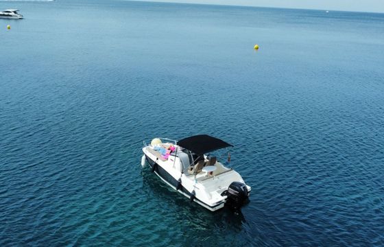 Motorboat Quicksilver Activ 605 Sundeck 150hp