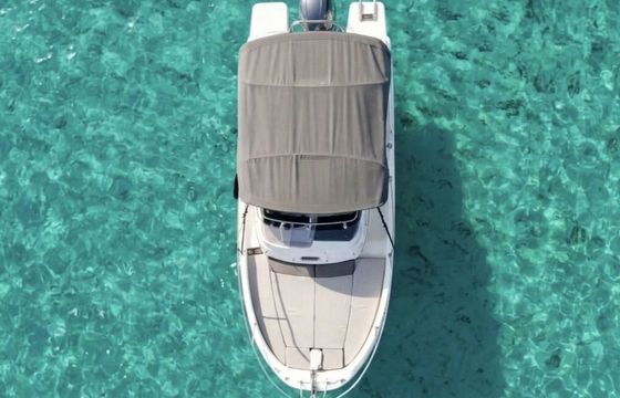 Motorboat Jeanneau Cap Camarat 6.5 wa 200hp