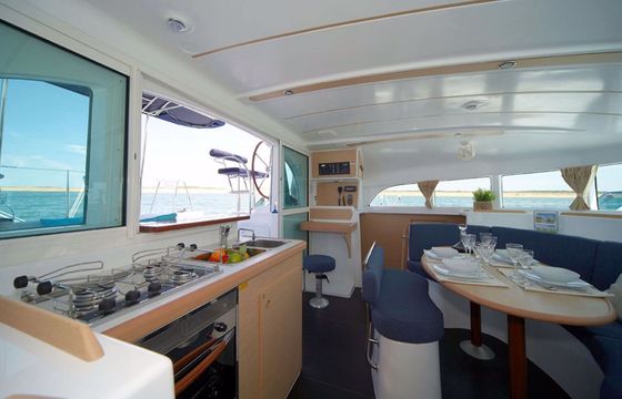 Catamaran Lagoon 380 S2 Owner Version 11.56m