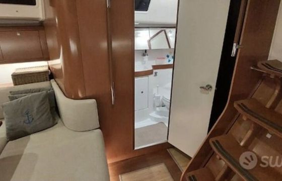 Sailboat Beneteau Oceanis 40 12m