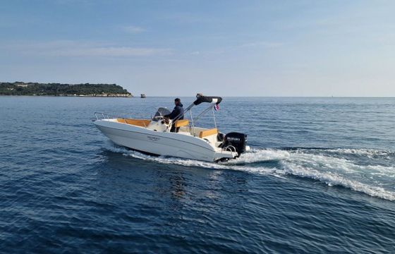 Motorboat PRUA AL VENTO JAGUAR 6.0 140hp