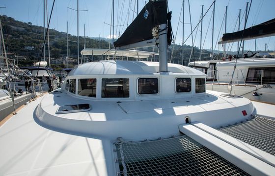 Catamaran LAGOON 380 S2 11.55m
