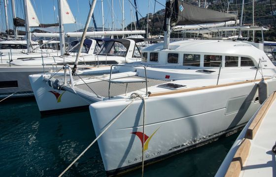 Catamaran LAGOON 380 S2 11.55m