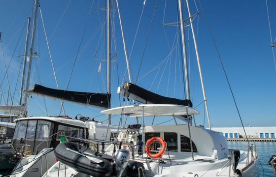 Catamaran LAGOON 380 S2 11.55m