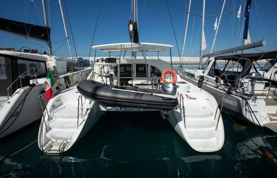 Catamaran LAGOON 380 S2 11.55m