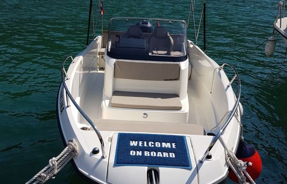 Motorboat QUICKSILVER 675 OPEN ACTIV 150hp