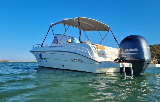 Motorboat Pacific Craft Open 670 200hp