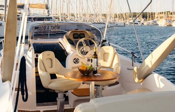 Motorboat Sessa Marine Sessa