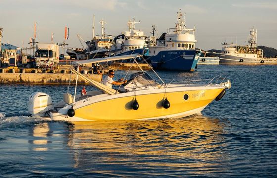 Motorboat Sessa Marine Sessa