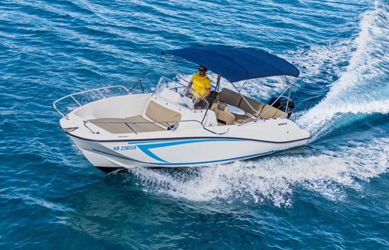 Motorboat Quicksilver Activ 675 Open 150hp