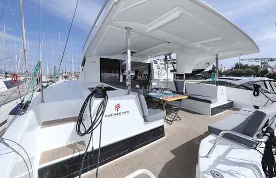 Catamaran Fountaine Pajot Isla 40 11.93m
