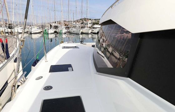 Catamaran Fountaine Pajot Isla 40 11.93m