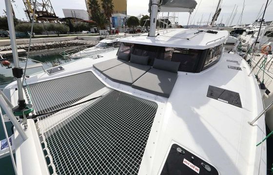 Catamaran Fountaine Pajot Isla 40 11.93m