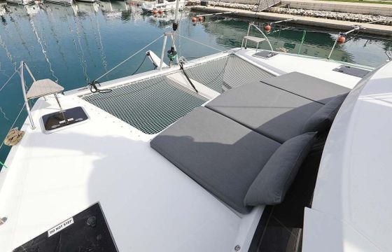 Catamaran Fountaine Pajot Isla 40 11.93m