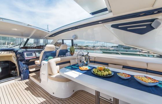 Motor yacht Princess Princess v65 2600hp