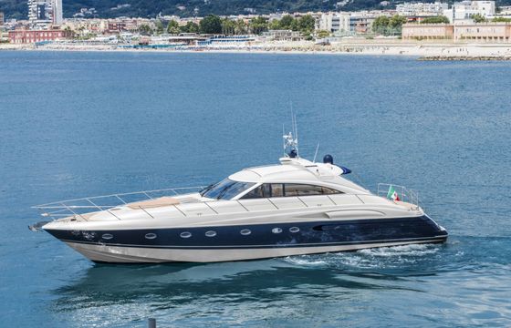 Motor yacht Princess Princess v65 2600hp