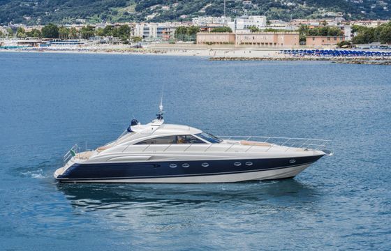 Motor yacht Princess Princess v65 2600hp