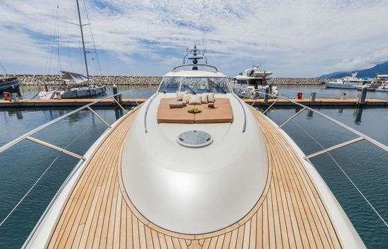 Motor yacht Princess Princess v65 2600hp