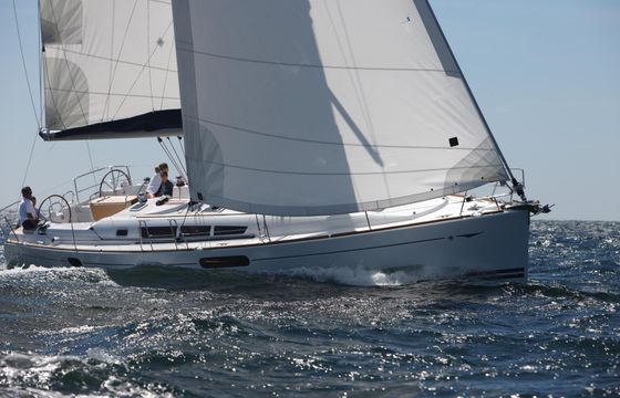 Sailboat Jeanneau Sun Odyssey 44i 14m
