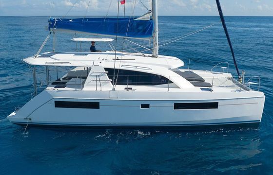 Catamaran Leopard 38 12m