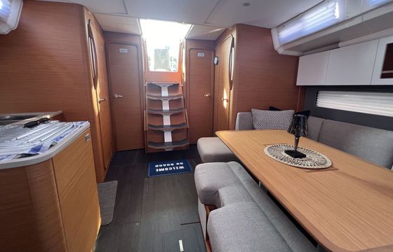 Sailboat Dufour 41 12.75m