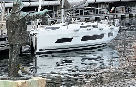 Sailboat Dufour 41 12.75m