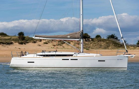 Sailboat Jeanneau Sun Odyssey 419 12m