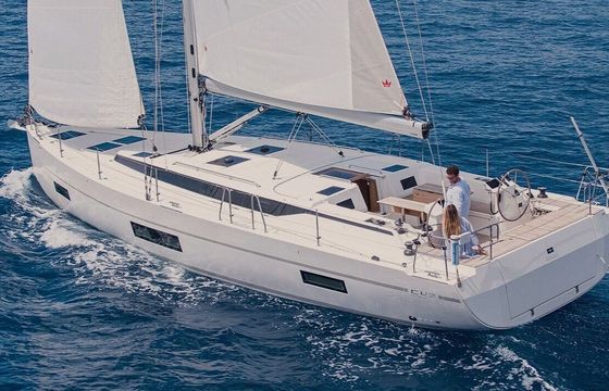 Sailboat Bavaria C45 13.98m