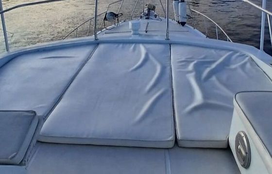Motor yacht Pershing 52