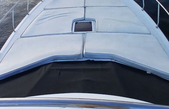 Motor yacht Pershing 52
