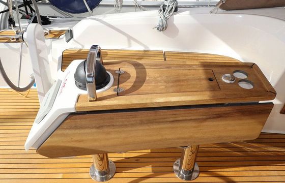 Sailboat BAVARIA 34 CRUISER 9.99m