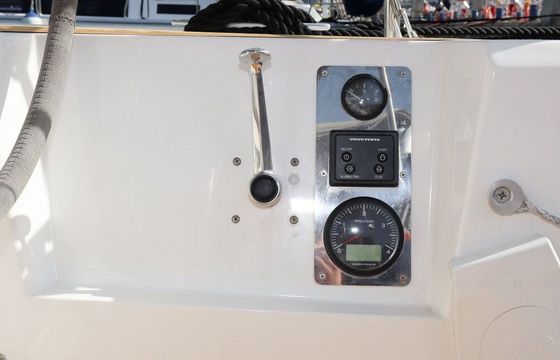 Sailboat BAVARIA 34 CRUISER 9.99m
