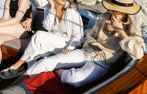 Motor yacht Daily cruise from Athens Private cruise 400hp