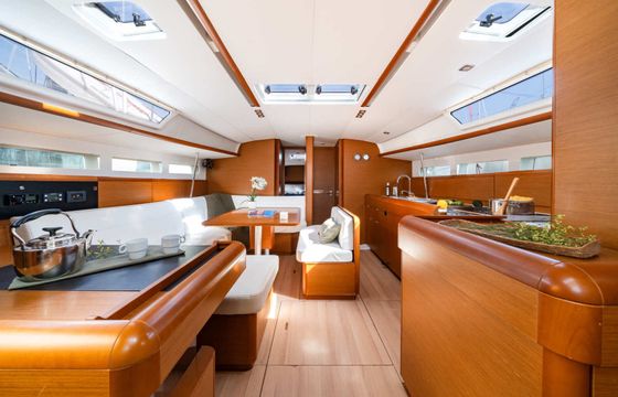 Sailboat Jeanneau Sun Odyssey 519 15.38m
