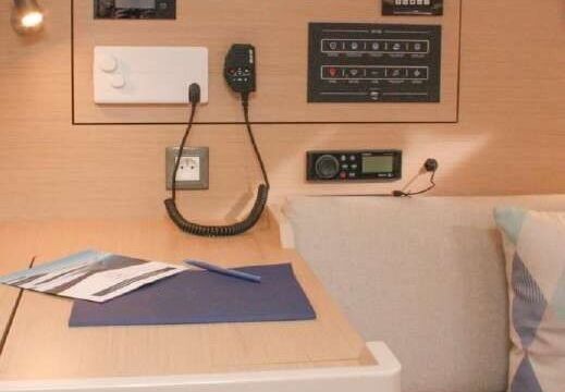 Sailboat Beneteau Oceanis 40 11.99m