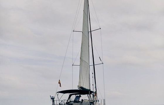 Sailboat Beneteau Oceanis 40 11.99m