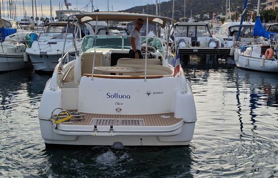 Motorboat Jeanneau Leader 805 320hp