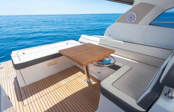 Motorboat Jeanneau Leader 36 540hp