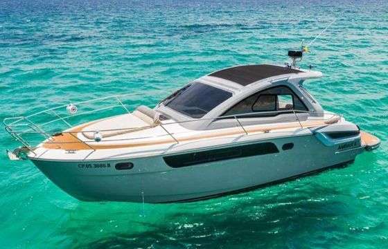 Motorboat Bavaria 35 1050hp