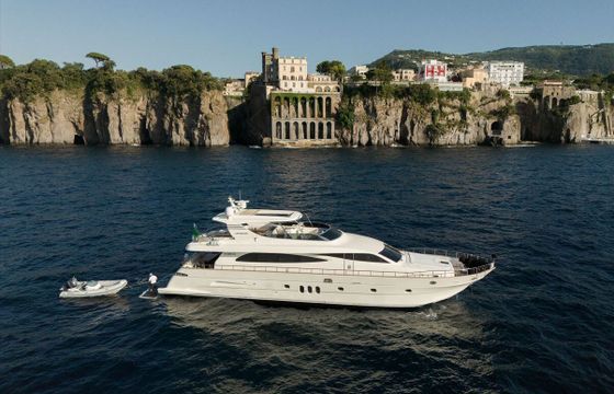 Motor yacht Canados 90 3600hp