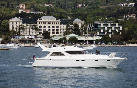 Motorboat PRINCESS 50 770hp