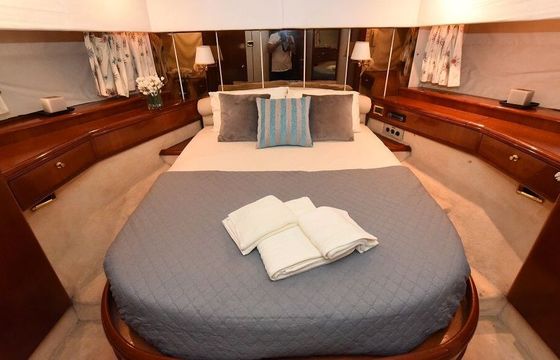 Motor yacht Fairline Squadron 67 2200hp