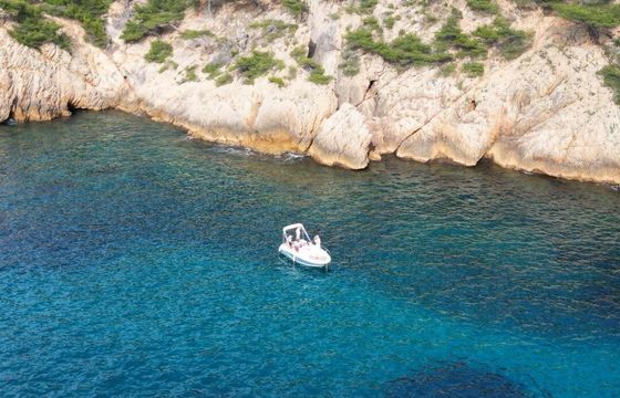 Motorboat Jeanneau Cap Camarat 5.1 Cc 50hp